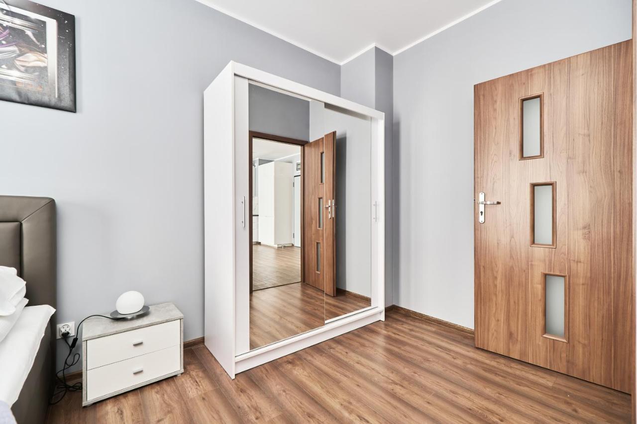 Apartments Wroclaw Jana Pawla II With Free Parking Wroclaw By Noclegi Renters Luaran gambar
